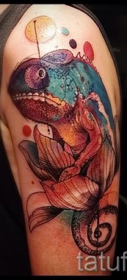 Kaméleon tetoválás - fényképes példa egy jelentésről szóló cikkhez 14012016 6