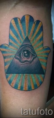 hamsa tetoválás - fényképes példa a tetoválás jelentését bemutató cikkhez 63