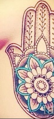 hamsa tetoválás - fényképes példa egy tetoválás jelentését bemutató cikkhez 58