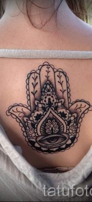 hamsa tetoválás - fényképes példa a tetoválás jelentésével foglalkozó cikkhez 46
