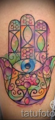 hamsa tetoválás - fényképes példa egy tetoválás jelentését bemutató cikkhez 42