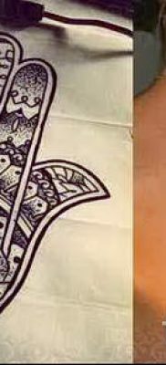 hamsa tetoválás - fényképes példa egy tetoválás jelentését bemutató cikkhez 40