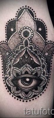 hamsa tetoválás - fényképes példa egy tetoválás jelentését bemutató cikkhez 31