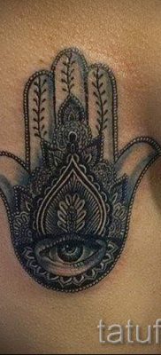 hamsa tetoválás - fényképes példa egy tetoválás jelentését bemutató cikkhez 12