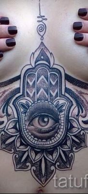 hamsa tetoválás - fényképes példa egy tetoválás jelentését bemutató cikkhez 11