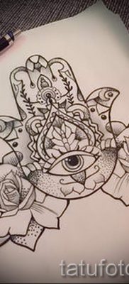 hamsa tetoválás - fényképes példa egy tetoválás jelentését bemutató cikkhez 5