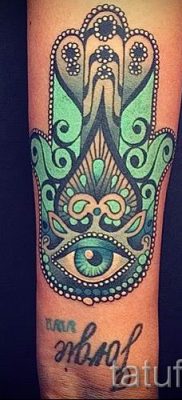 hamsa tetoválás - fényképes példa egy tetoválás jelentését bemutató cikkhez 4