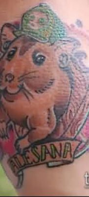 fotó hörcsög tetoválásról (jelentése) - egy példa egy érdekes tetoválási rajzra - 046