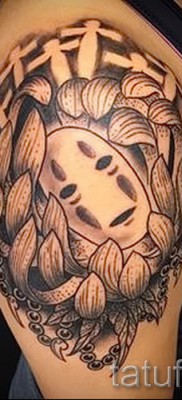 Példa krizantém tetoválásra a 85. számú fényképen