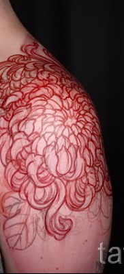 Példa krizantém tetoválásra a 65. számú fényképen