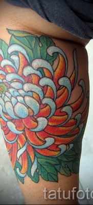 Példa krizantém tetoválásra a # 42