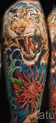 Példa krizantém tetoválásra a 24 -es fényképen