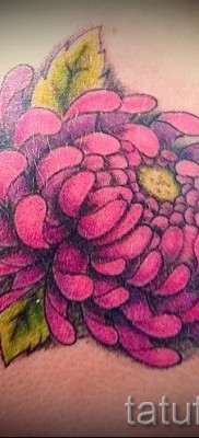 Példa krizantém tetoválásra a 23. képen