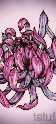 Példa krizantém tetoválásra a 20. számú fényképen