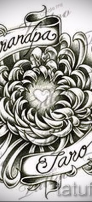 Példa krizantém tetoválásra a 4. számú fényképen