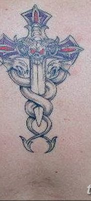 fotó a Caduceus tetoválásról, kelt 2017.10.21 -én №146 - Caduceus tetoválás -