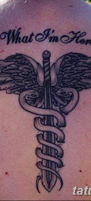fotó a Caduceus tetoválásról, kelt 2017.10.21. №030 - Caduceus tetoválás -
