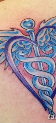 fotó a Caduceus tetoválásról, kelt 2017.10.21 -én №033 - Caduceus tetoválás -