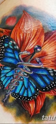 fotó a Caduceus tetoválásról, kelt 2017.10.21 -én №063 - Caduceus tetoválás -