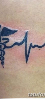 fotó a Caduceus tetoválásról, kelt 2017.10.21 -én №073 - Caduceus tetoválás -
