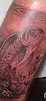 fotó egy ponty tetoválásról, kelte: 2017.10.28. №095 - ponty tetoválás -