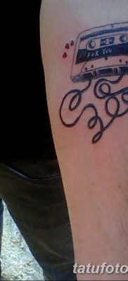 fotó a tetováló kazettáról, kelt 2017. augusztus 28 -án, 118. szám - Tetoválókazetta -