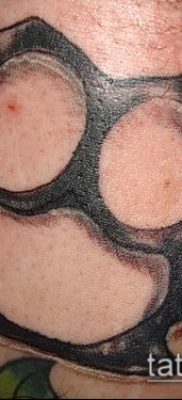 fotó sárgaréz csülök tetoválásról (érték) - egy példa egy érdekes tetoválási rajzra - 065