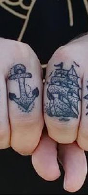 fotó sárgaréz csülök tetoválásról (érték) - példa egy érdekes tetoválási rajzra - 059