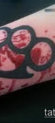 fotó sárgaréz csülök tetoválásról (érték) - egy példa egy érdekes tetoválási rajzra - 054