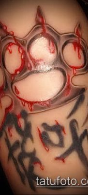 fotó sárgaréz csülök tetoválásról (érték) - példa egy érdekes tetoválási rajzra - 028