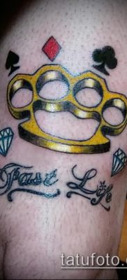 fotó sárgaréz csülök tetoválásról (érték) - egy példa egy érdekes tetoválási rajzra - 025