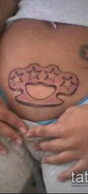 fotó sárgaréz csülök tetoválásról (érték) - egy példa egy érdekes tetoválási rajzra - 023