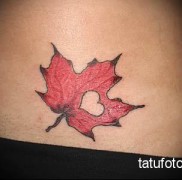 A juharlevél tetoválás jelentése 22344423