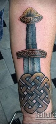 Fotó a tetováló penge fegyverről - példa rajz - 27052017 - példa - 078 tetováló penge fegyver