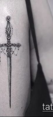 Fénykép tetováló penge fegyverről - példa rajz - 27052017 - példa - 004 Tetováló penge fegyver