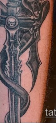 Fénykép tetováló penge fegyverről - példa rajz - 27052017 - példa - 032 Tetováló penge fegyver