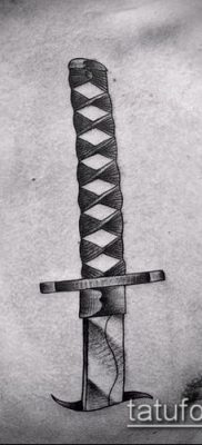 Fénykép tetováló penge fegyverről - példa rajz - 27052017 - példa - 049 Tetováló penge fegyver