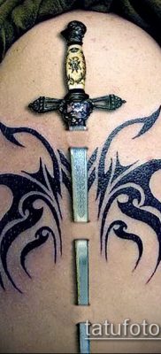 Fotó a tetováló penge fegyverről - példa rajz - 27052017 - példa - 070 Tetováló penge fegyver