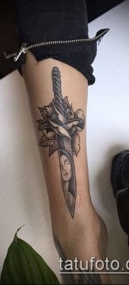 Fotó a tetováló penge fegyverről - példa rajz - 27052017 - példa - 072 Tetováló penge fegyver