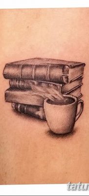 fotó a tetoválásról Könyv 2017.12.26 -án №009 - tetoválókönyv -