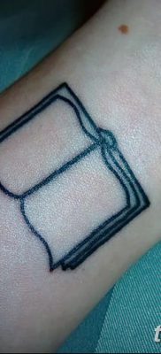 fotó tetoválás Könyv kelt 2017.12.26. №013 - tetováló könyv -