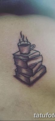 fotó tetoválás Könyv kelt 2017.12.26. №017 - tetováló könyv -