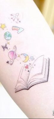 fotó egy tetoválásról Könyv kelt 2017.12.26. №043 - tetoválókönyv -