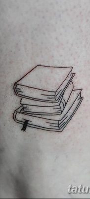 fotó tetoválás Könyv kelt 2017.12.26. №044 - tetováló könyv -