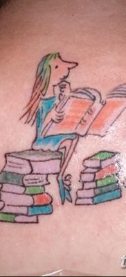 fotó tetoválás Könyv kelt 2017.12.26. №066 - tetováló könyv -