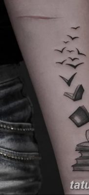 fotó tetoválás Könyv 2017.12.26 -tól №077 - tetoválókönyv -