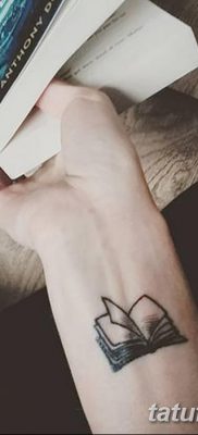 fotó egy tetoválásról Könyv kelt 2017.12.26. №099 - tetoválókönyv -