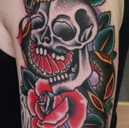 Betydningen af ​​kobra -tatoveringen 23453454567