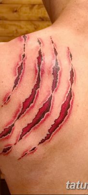 fotó a karmok tetoválásáról, keltezésű: 09.09.2017 №008 - tetováló karmok -