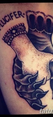 fotó tetováló karmok 2017. 09. 13 -tól №075 - tetováló karmok -